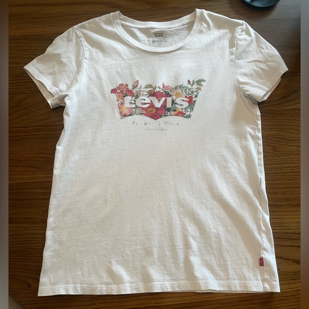 Levi's White Short Sleeve Tee with Pink & Green Floral Logo